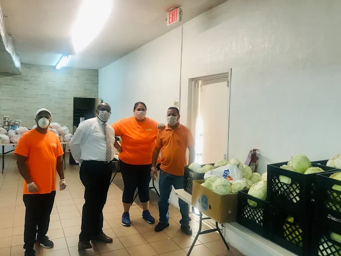 Distribución de alimentos Foodbank IDDPMI DE LA 115 Miami